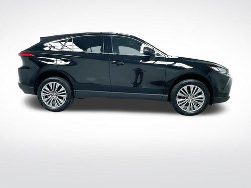 2024 Toyota Venza XLE