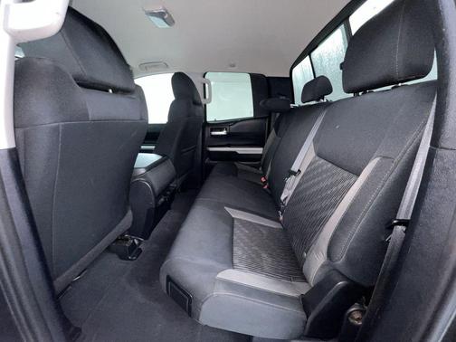 2014 Toyota Tundra SR5