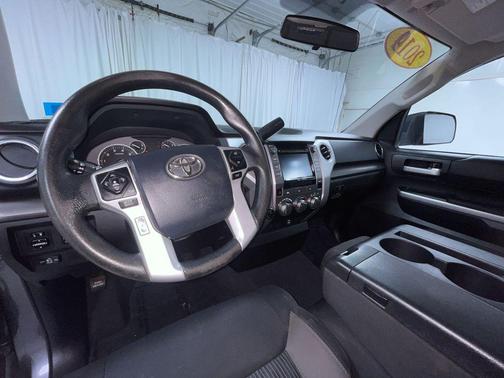 2014 Toyota Tundra SR5
