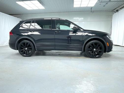 2021 Volkswagen Tiguan 2.0T SE R-Line Black 4MOTION