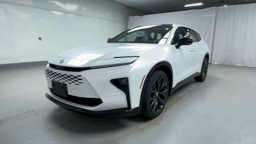 2025 Toyota Crown Signia Limited
