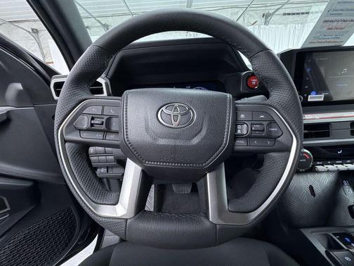 2025 Toyota Tacoma TRD Off-Road