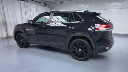 2022 Volkswagen Atlas Cross Sport 2.0T SE w/Technology 4MOTION