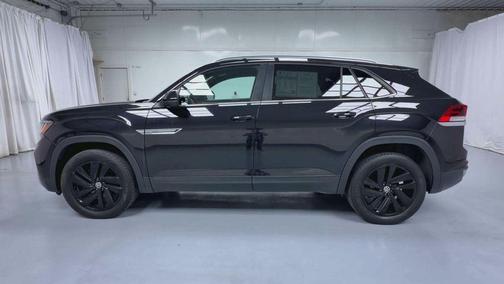 2022 Volkswagen Atlas Cross Sport 2.0T SE w/Technology 4MOTION