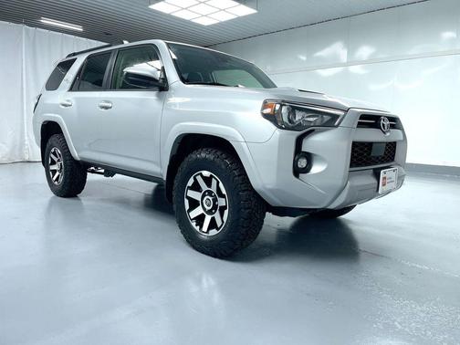 2024 Toyota 4Runner TRD Off Road
