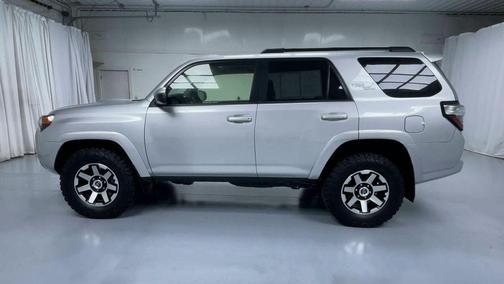 2024 Toyota 4Runner TRD Off Road