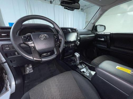 2024 Toyota 4Runner TRD Off Road