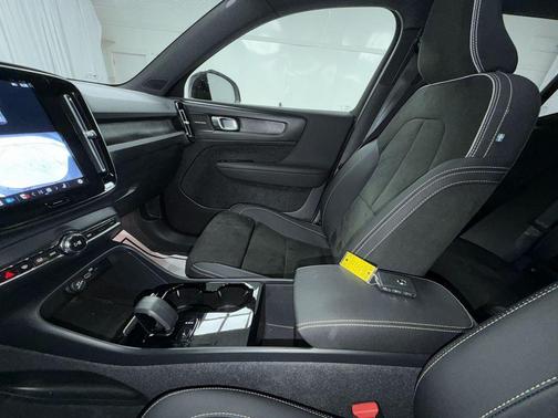 2023 Volvo XC40 Recharge Pure Electric Twin Ultimate