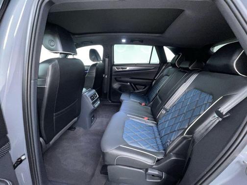 2024 Volkswagen Atlas Cross Sport 2.0T SEL Premium