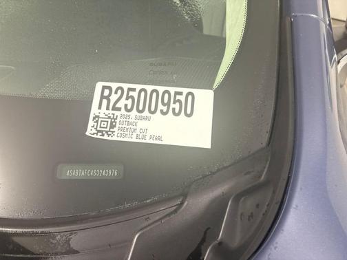 2025 Subaru Outback Premium