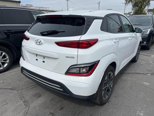 2023 Hyundai KONA EV SE