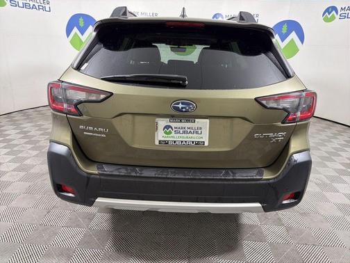 Autumn Green Metallic 2023 Subaru Outback Limited XT