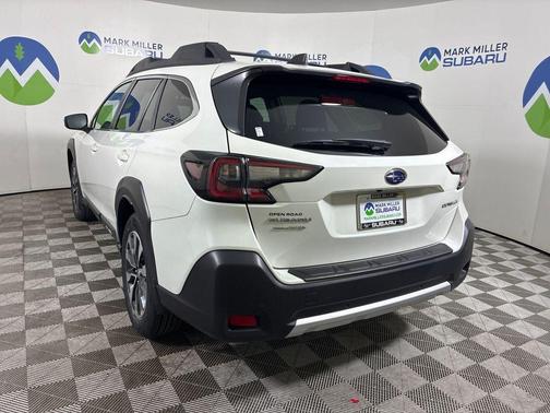 Crystal White Pearl 2024 Subaru Outback Limited