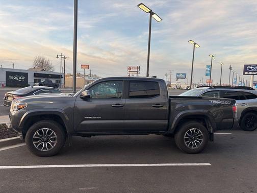 2021 Toyota Tacoma TRD Sport