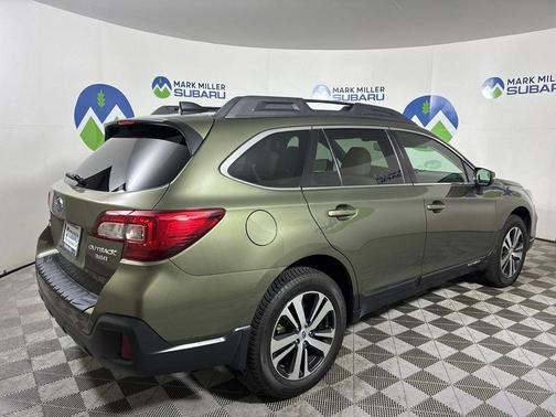 Wilderness Green Metallic 2019 Subaru Outback 3.6R Limited
