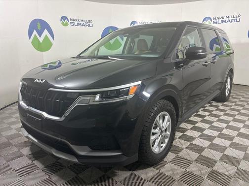 2022 Kia Carnival LXS
