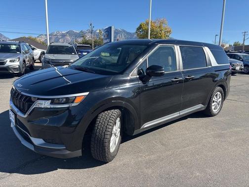 2022 Kia Carnival LXS