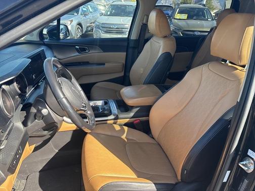 2022 Kia Carnival LXS