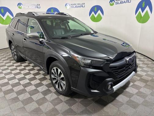 Crystal Black Silica 2024 Subaru Outback Touring