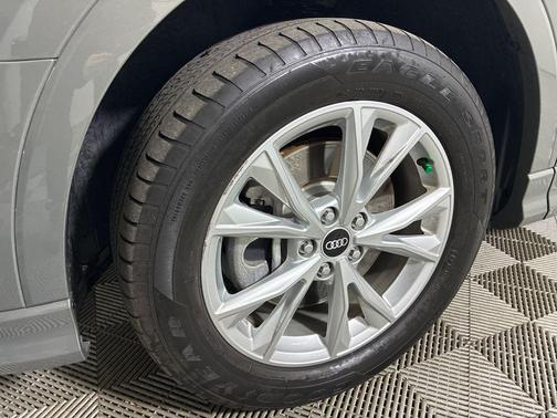 2021 Audi Q3 45 S line Premium