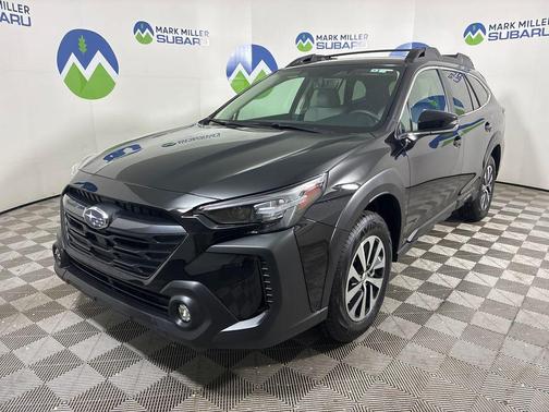 Crystal Black Silica 2025 Subaru Outback Premium