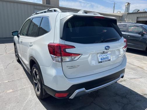 2023 Subaru Forester Touring