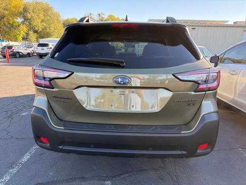 2025 Subaru Outback Onyx Edition XT