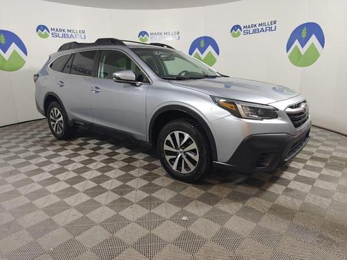 Ice Silver Metallic 2021 Subaru Outback Premium