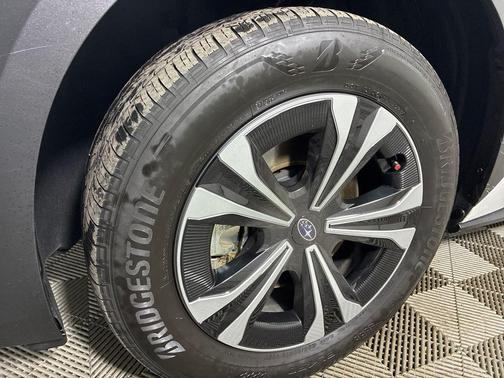 2024 Subaru Solterra Premium