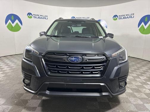 Magnetite Gray Metallic 2023 Subaru Forester Limited
