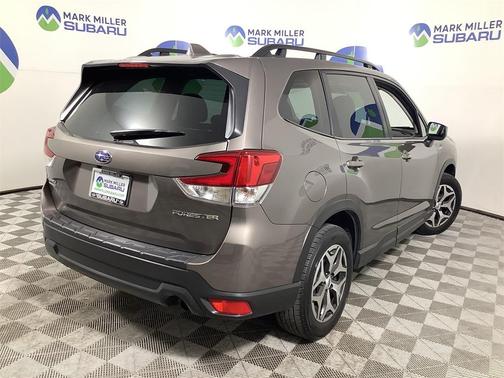 2022 Subaru Forester Premium