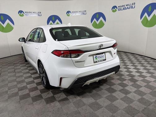 Super White 2020 Toyota Corolla SE