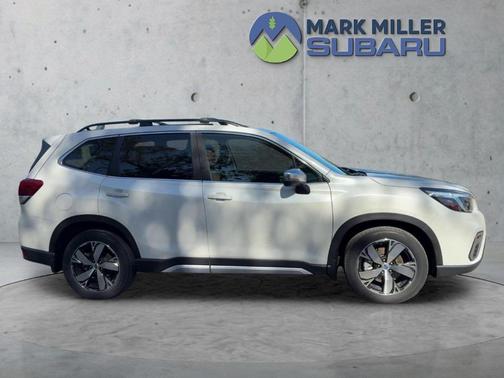 Crystal White Pearl 2021 Subaru Forester Touring