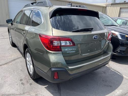 2019 Subaru Outback 2.5i Premium
