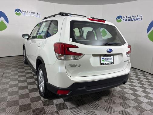 Crystal White Pearl 2023 Subaru Forester