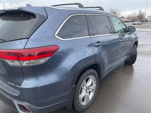 2018 Toyota Highlander 