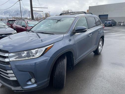 2018 Toyota Highlander 