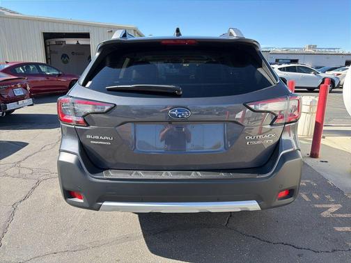 2023 Subaru Outback Touring XT