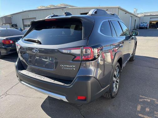 2023 Subaru Outback Touring XT