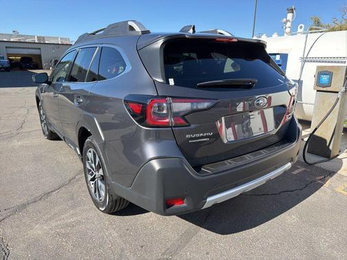 2023 Subaru Outback Touring XT