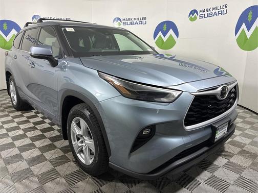 2022 Toyota Highlander LE