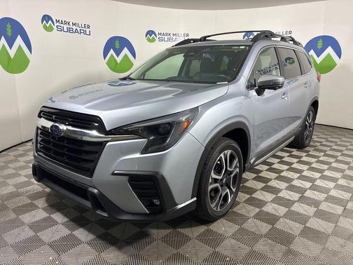 Ice Silver Metallic 2023 Subaru Ascent Limited 7-Passenger