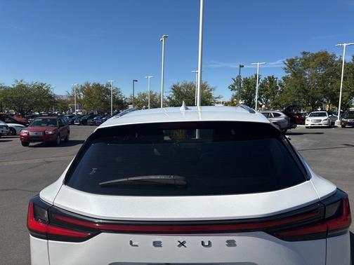 2022 Lexus NX 350h Premium