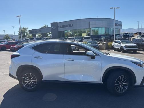 2022 Lexus NX 350h Premium