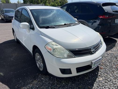 2010 Nissan Versa 1.8 S
