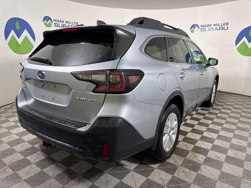 2022 Subaru Outback Premium