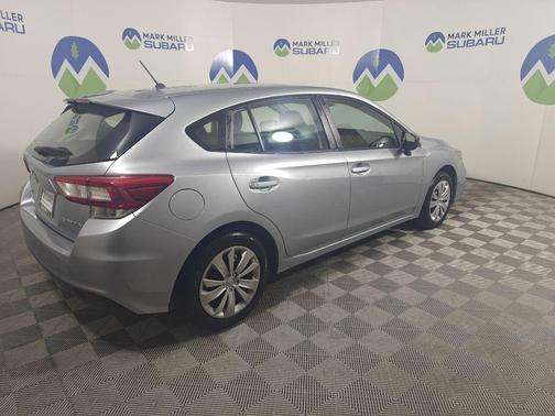 2019 Subaru Impreza 2.0i