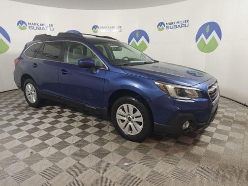 Abyss Blue Pearl 2019 Subaru Outback 2.5i Premium