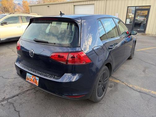 2016 Volkswagen e-Golf SE