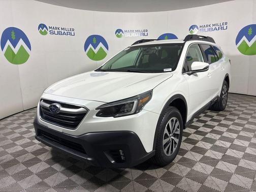 Crystal White Pearl 2020 Subaru Outback Premium
